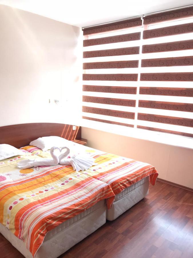 Red House Guest House نيسيبار المظهر الخارجي الصورة