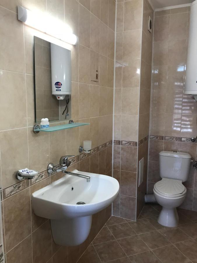 Red House Guest House نيسيبار المظهر الخارجي الصورة