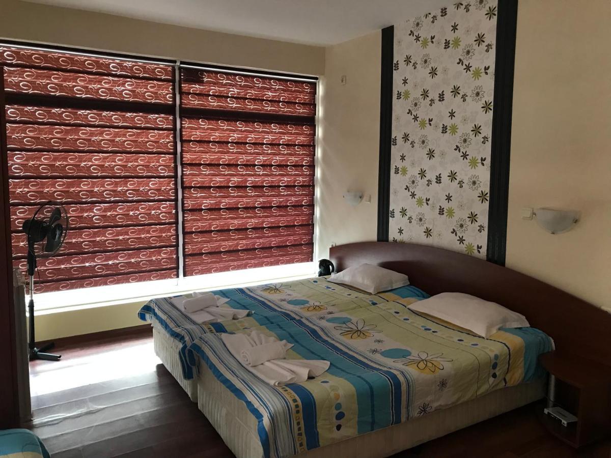 Red House Guest House نيسيبار المظهر الخارجي الصورة