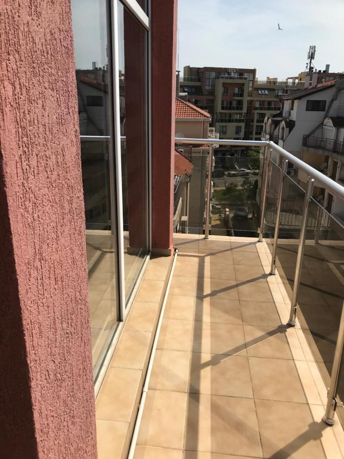 Red House Guest House نيسيبار المظهر الخارجي الصورة